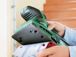 Bosch PSS 200A planslip med slippapper, 200 W