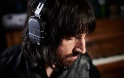 Boss Waza-Air trådlöst over-ear gitarrförstärkarsystem