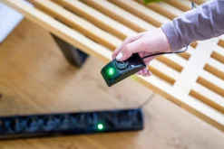 Brennenstuhl Primera-Tec grenuttag med golvströmbrytare
