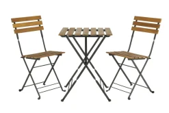 Caféset utomhus, bord och två stolar