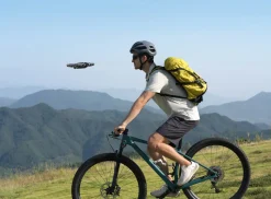DJI Neo 2 Fly More Combo drönare med tillbehör