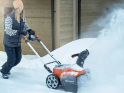 Husqvarna ST 253i batteridriven snöslunga 36 V