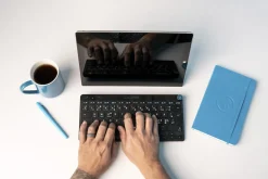JLab Go bärbart trådlöst tangentbord
