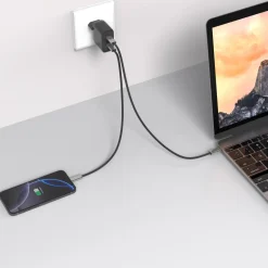 Laddare USB-C 3 portar GaN 70 W, svart