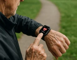MiniFinder Watch trygghetslarm med fallsensor, GSEMFW