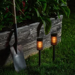 Northlight solcellslampa markspjut flammande, 2-pack