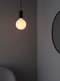 Opalfärgad globlampa E27 dimbar LED