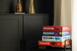 Pentago strategiskt fem i rad-spel, från 8 år