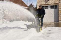 Ryobi batteridriven snöslunga RY36STX61A-260F, 2-stegs