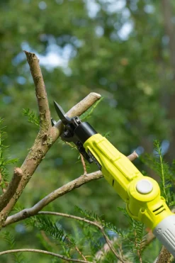 Ryobi batteridriven stångsekatör RY18PLA-0