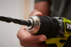 Ryobi Brushless Compact borrskruvdragare 18 V RDD18C1-0