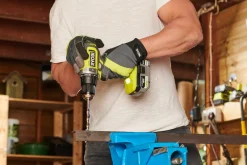 Ryobi skruvdragare med slag, 2 batterier RPD18-2C42S