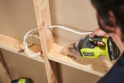 Ryobi handdammsugare One+ 18 V RHV18-0, batteridriven