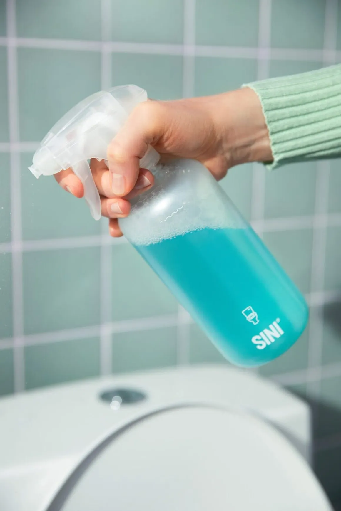 Sini toalettrengöring sprayflaska och 2 tabs, startset