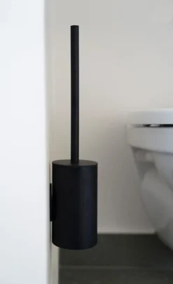Smedbo DOT självhäftande toalettborste, vägghängd