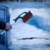 Snöborste bil med isskrapa och teleskopskaft, 87-115 cm