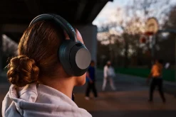 Sony ULT Wear trådlösa over ear hörlurar ANC