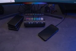 Streamplify Hub Ctrl 7, 7-portars USB-hub med RGB