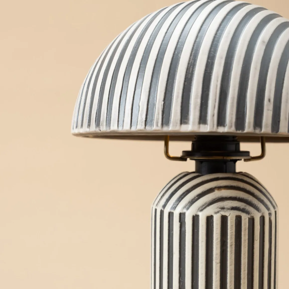 Tilde bordslampa randig keramik, 32 cm, Northlight