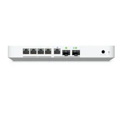 Ubiquiti Cloud Gateway Fiber 10G nätverksrouter