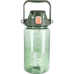 Vattenflaska 1,5 liter, sugrör och måttskala, grön