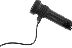 Vattentät laddningsbar ficklampa, IP68, 50-1320 lumen